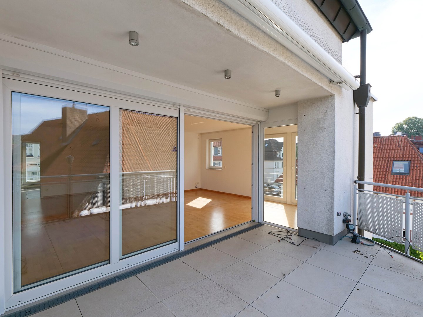 Loggia, Balkon 