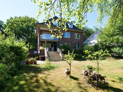 Hausrückansicht_Garten