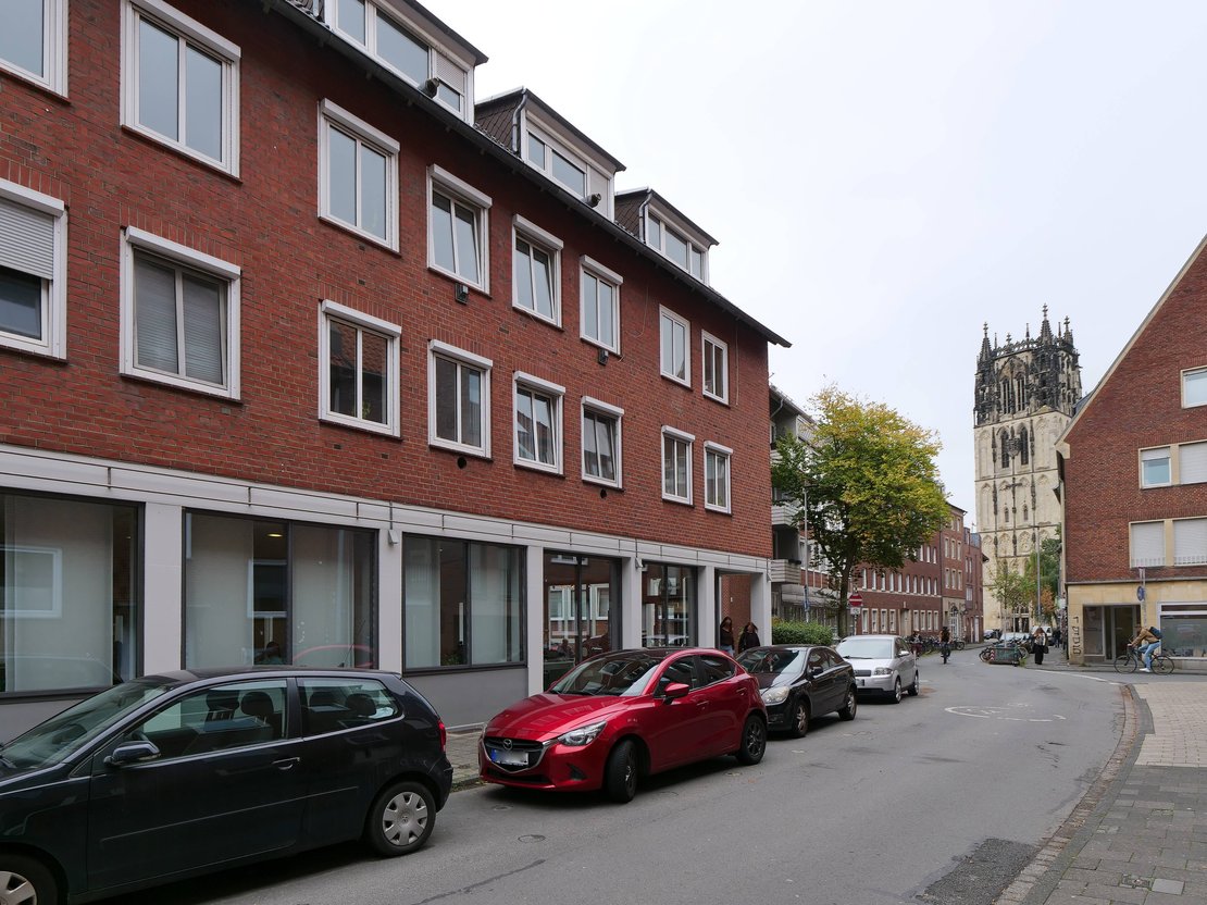 Straßenansicht