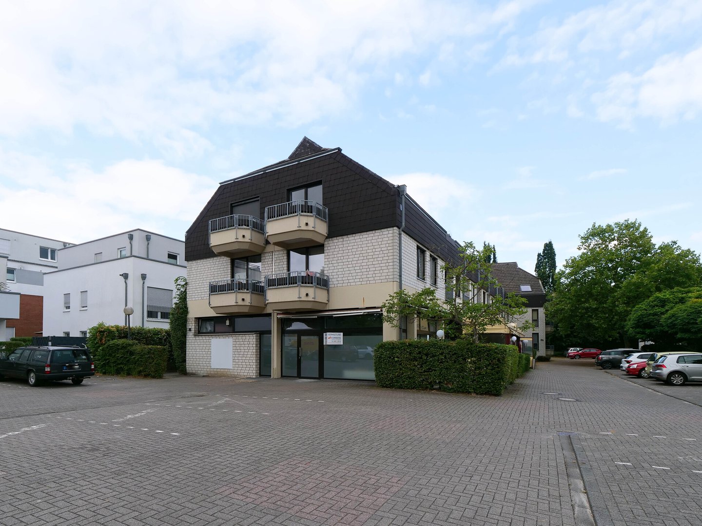 Außenansicht_parken