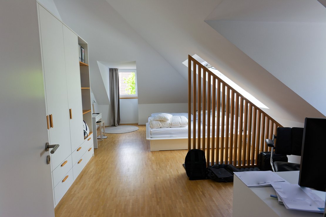 Schlafzimmer DG