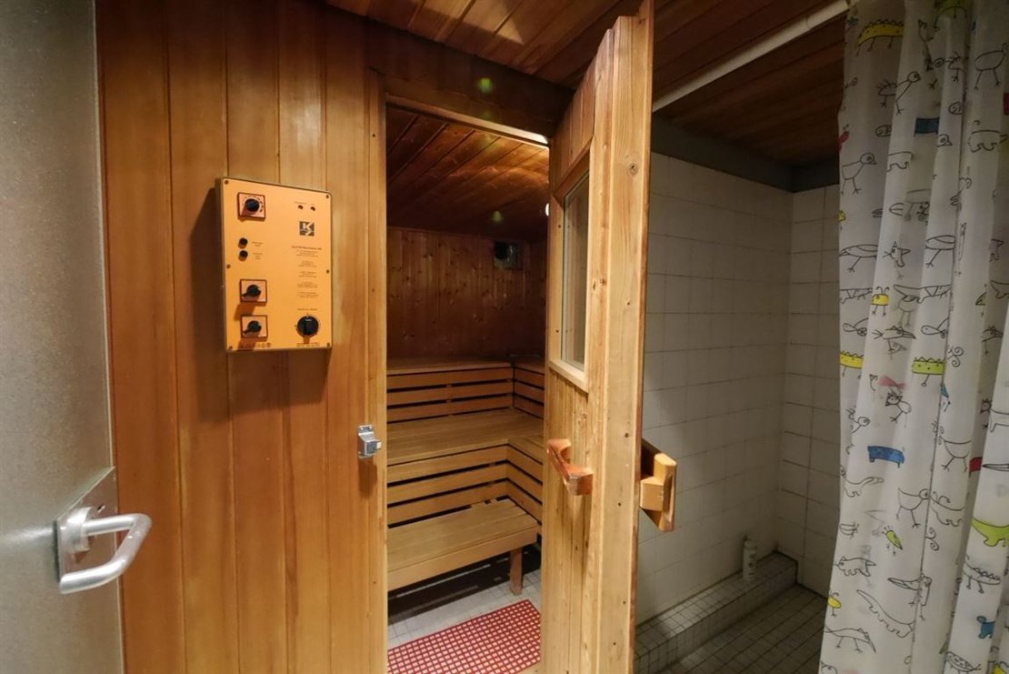 Sauna Schwimmbadebene